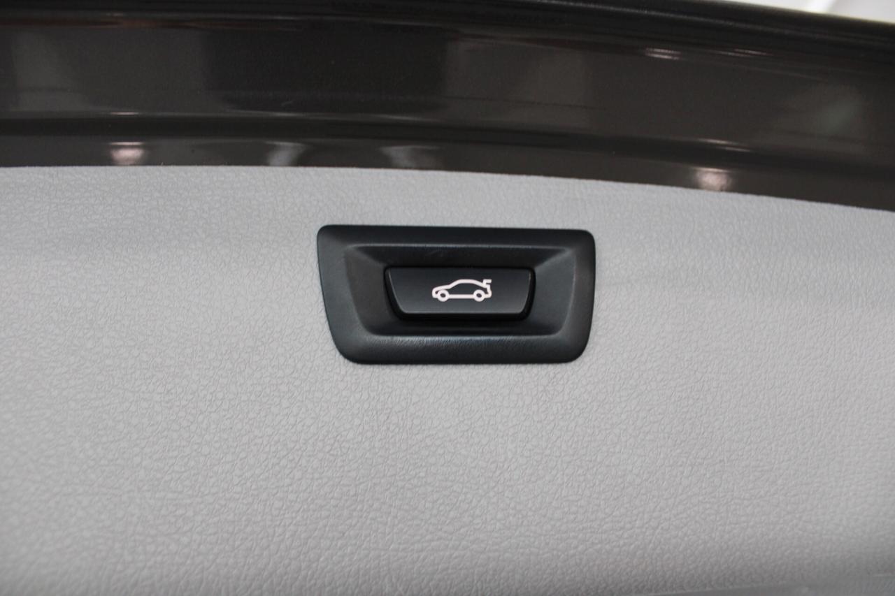 BMW 316D Touring 2.0 Business - 2015