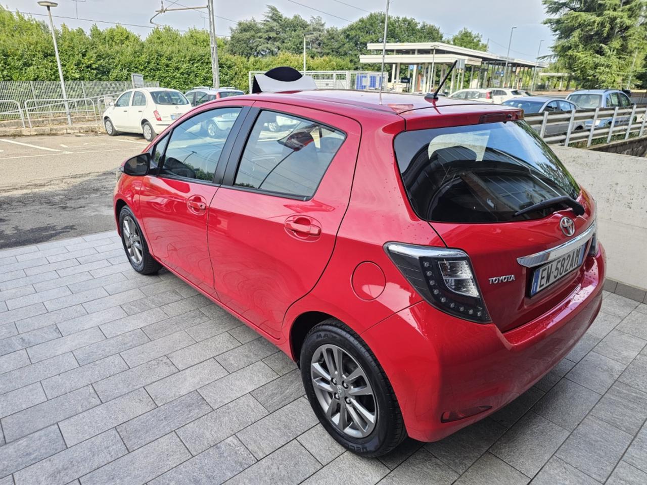 Toyota Yaris 1.0 5 porte Lounge