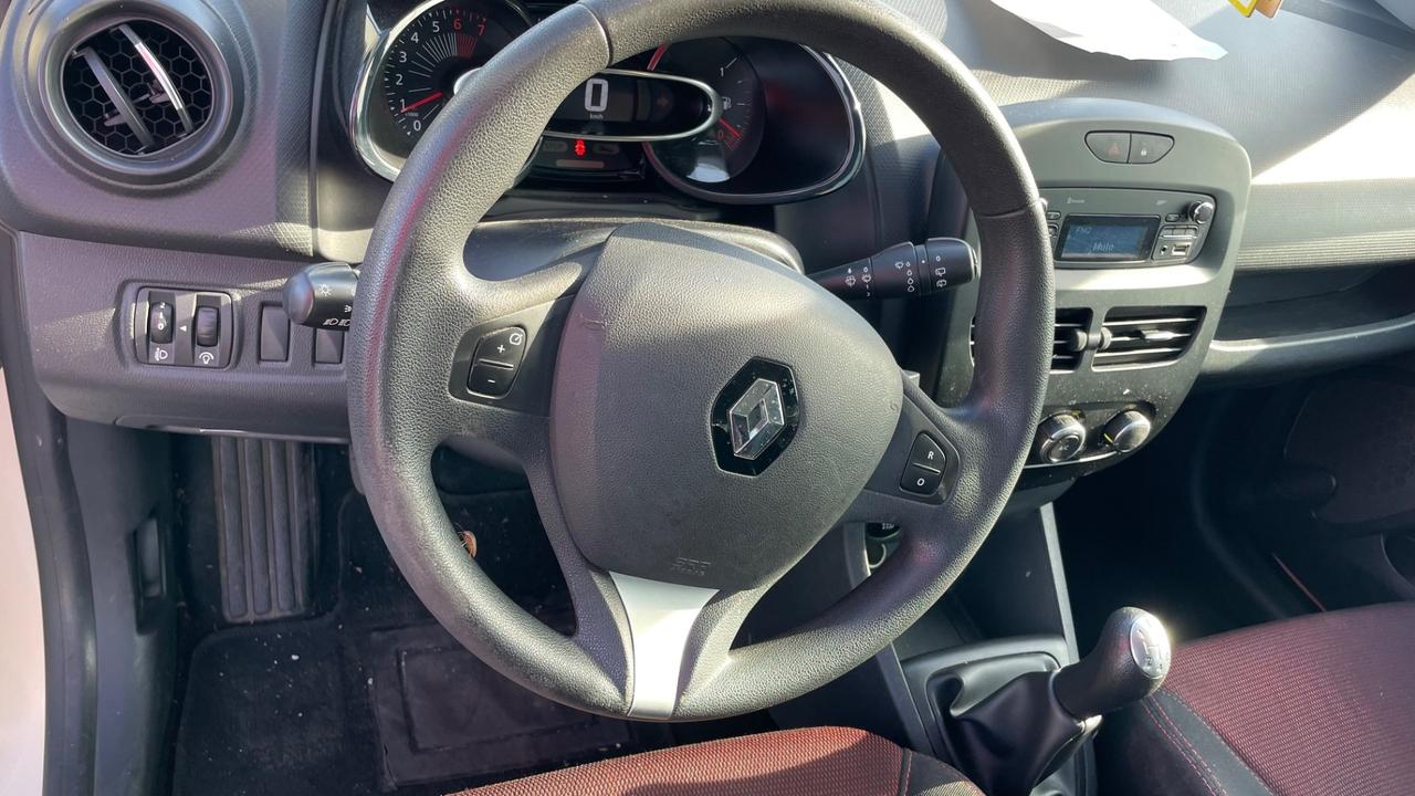 Renault Clio 1.2 75CV 5 porte Zen