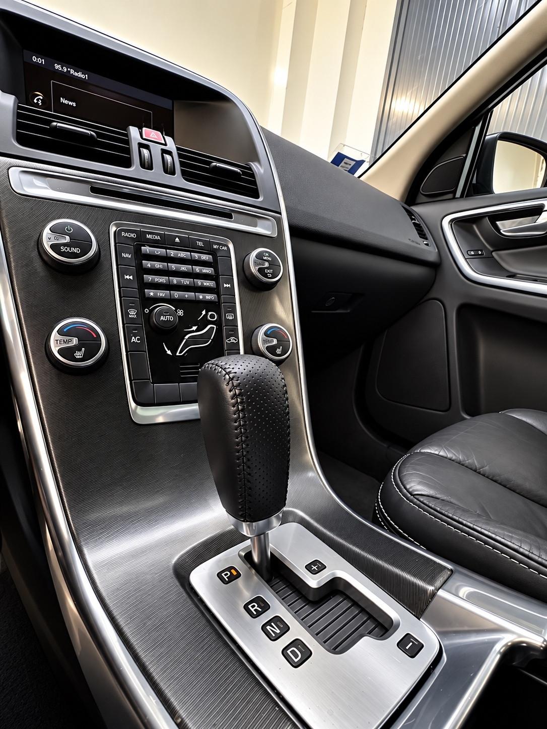 Volvo XC 60 XC60 D4 AWD Geartronic R-design