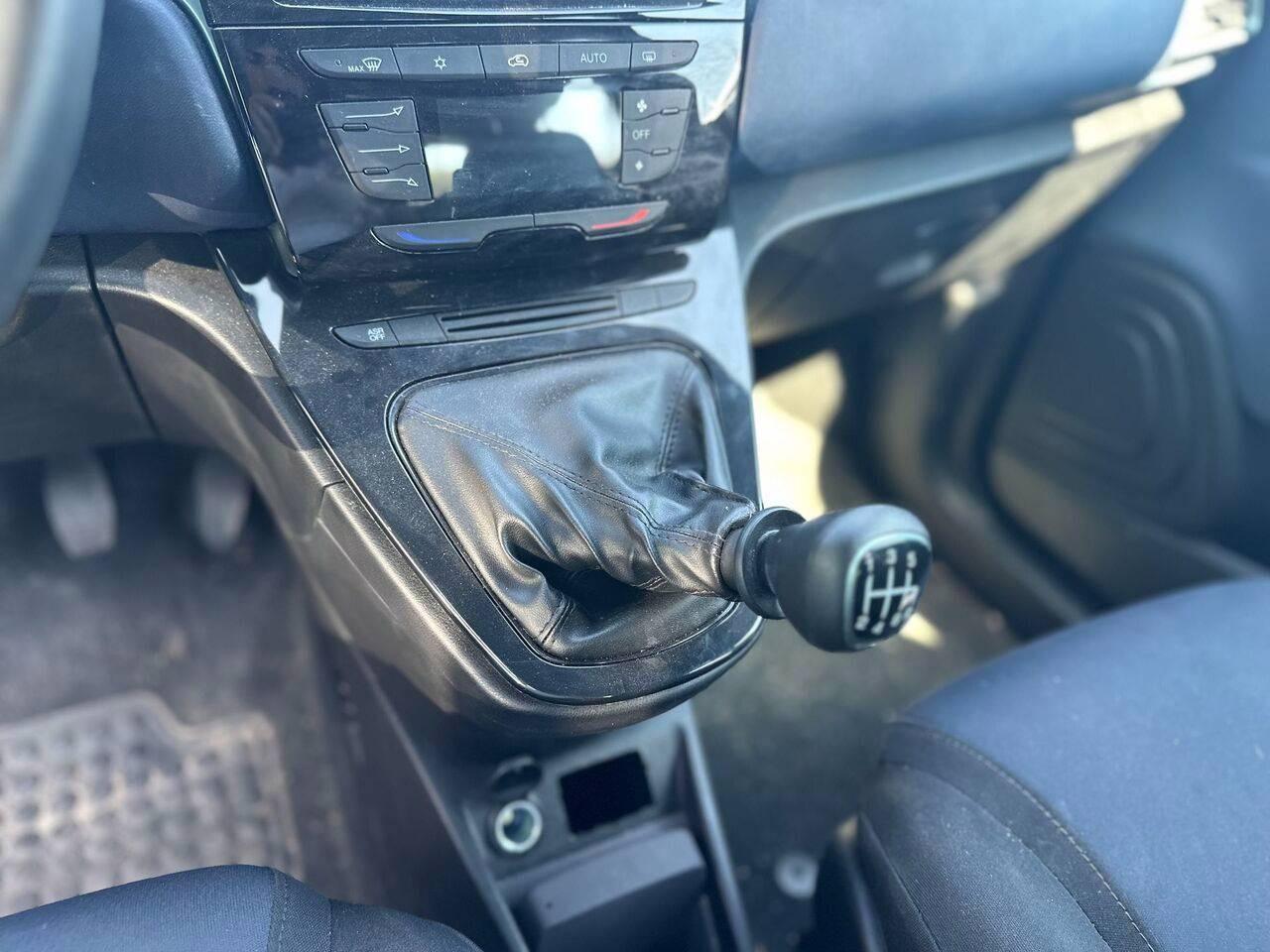 LANCIA Ypsilon III 2021 - Ypsilon 1.0 firefly hybrid Platino s&s 70cv