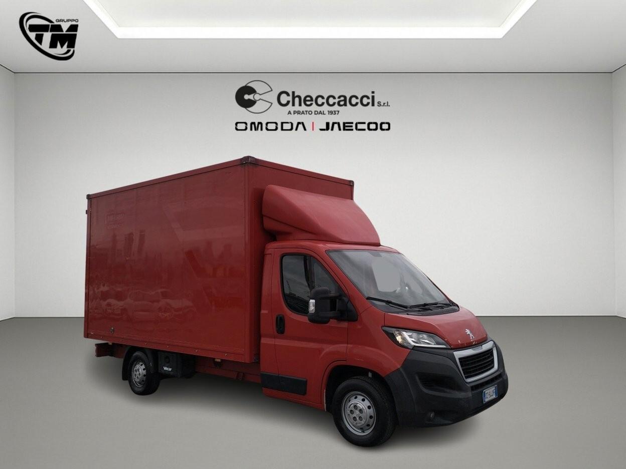 Peugeot Boxer 335 2.2 BlueHDi 140 S&S PLM Cabinato