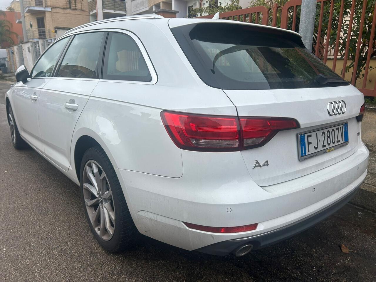 Audi A4 SW 2.0 TDI 150CV Aut. Sport *TETTO APR.
