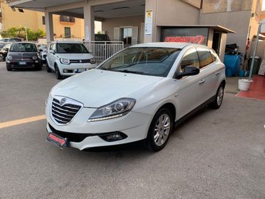 Lancia Delta 1.6 MJT DPF 105 CV Silver