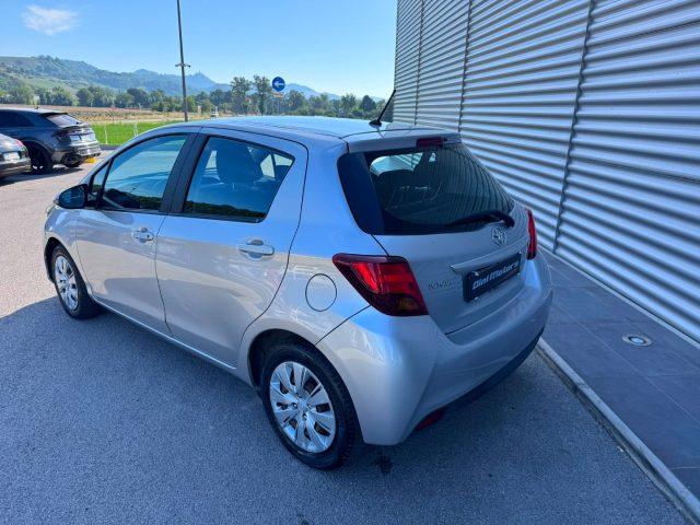 TOYOTA Yaris 1.0 5 porte Active OK NEOPATENTATI