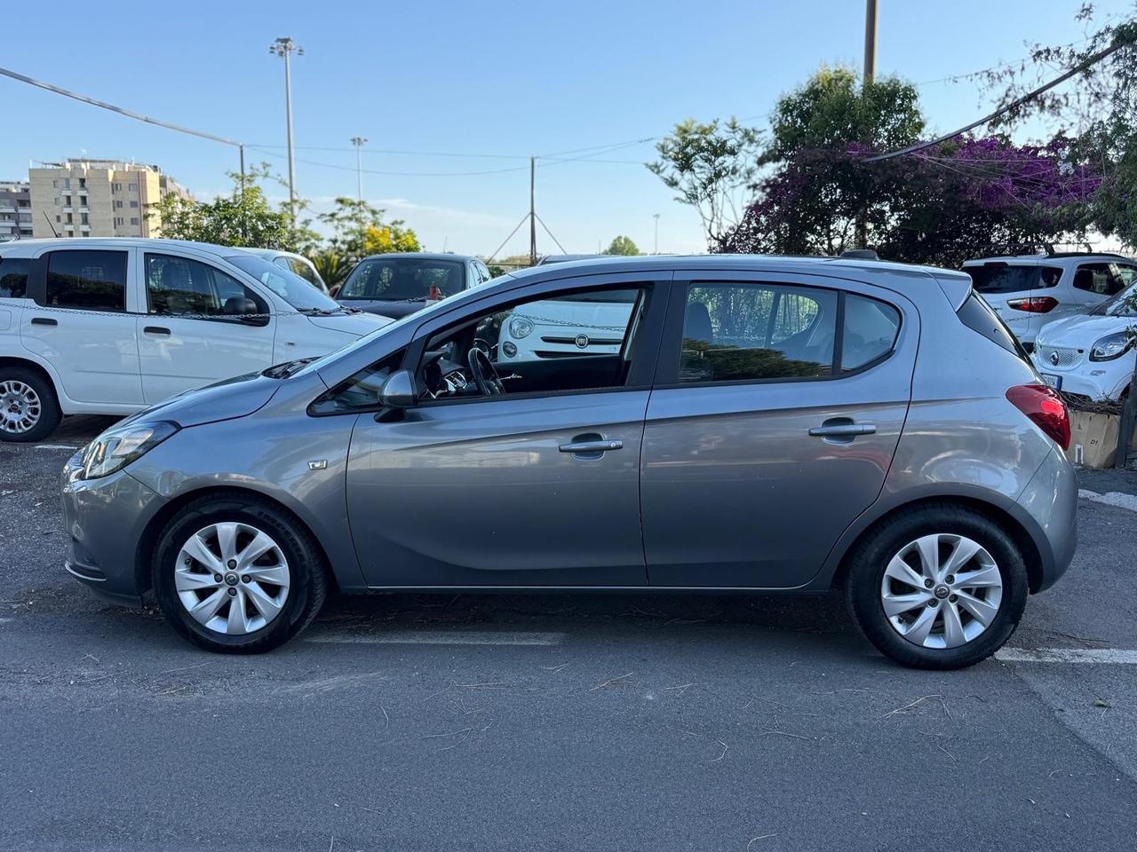 Opel Corsa 1.2 5 porte Cosmo benzina