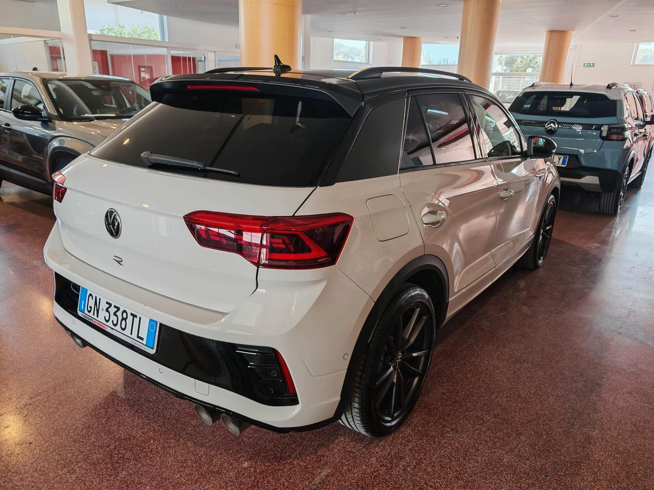 Volkswagen T-Roc R 2.0 TSI DSG 4MOTION BlueMotion Technology