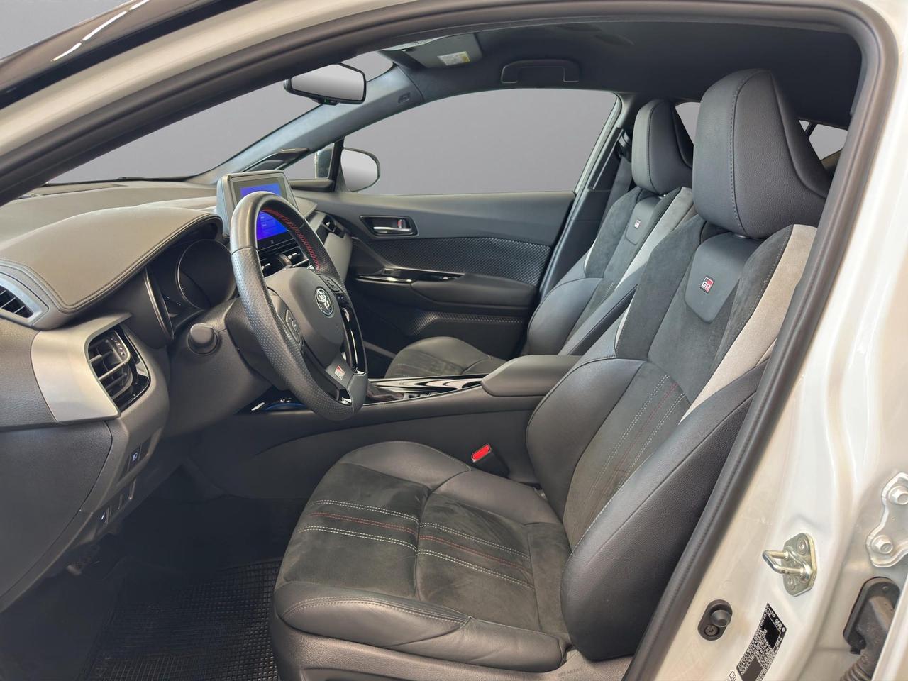 Toyota C-HR 2.0h GR Sport e-cvt
