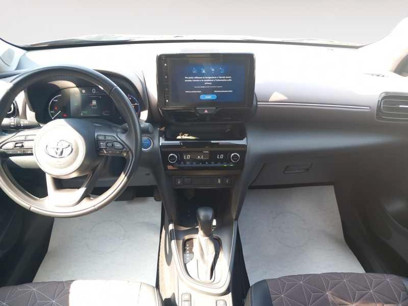 TOYOTA Yaris Cross 1.5h Lounge fwd 116cv e-cvt