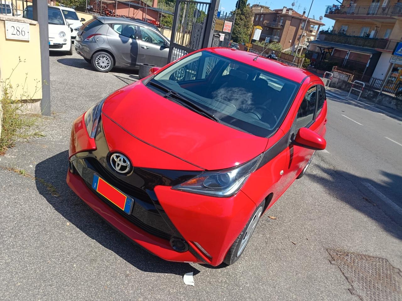 Toyota Aygo 1.0 VVT-i 69 CV 5 porte x-cite