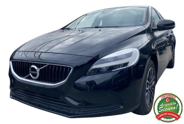 VOLVO V40 D3 Momentum