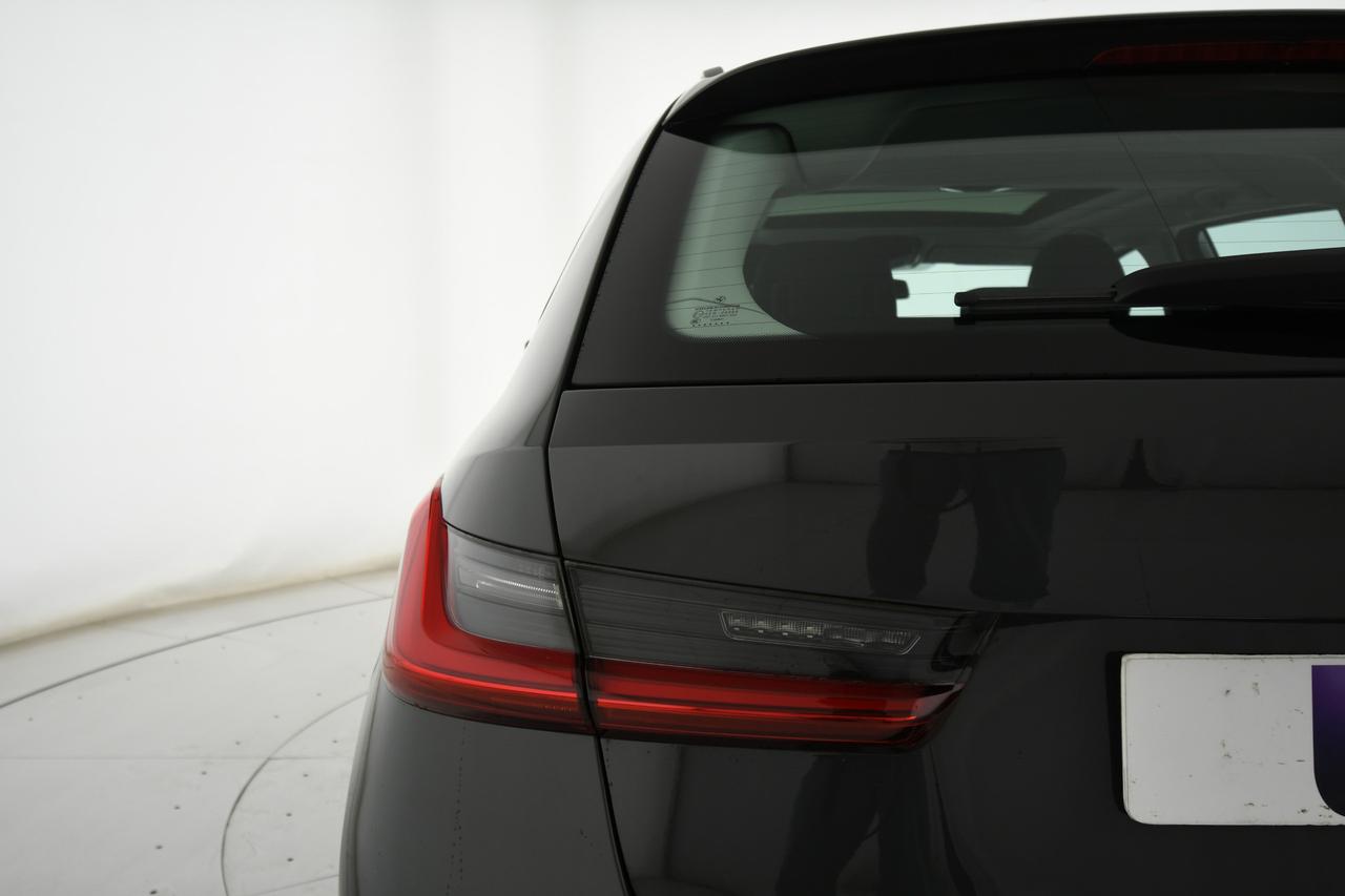 BMW 320d Touring mhev 48V Business Advantage auto