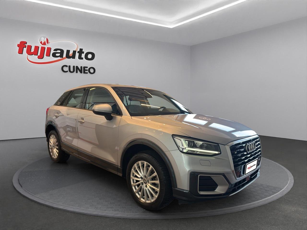 Audi Q2 30 1.6 tdi Business design my19