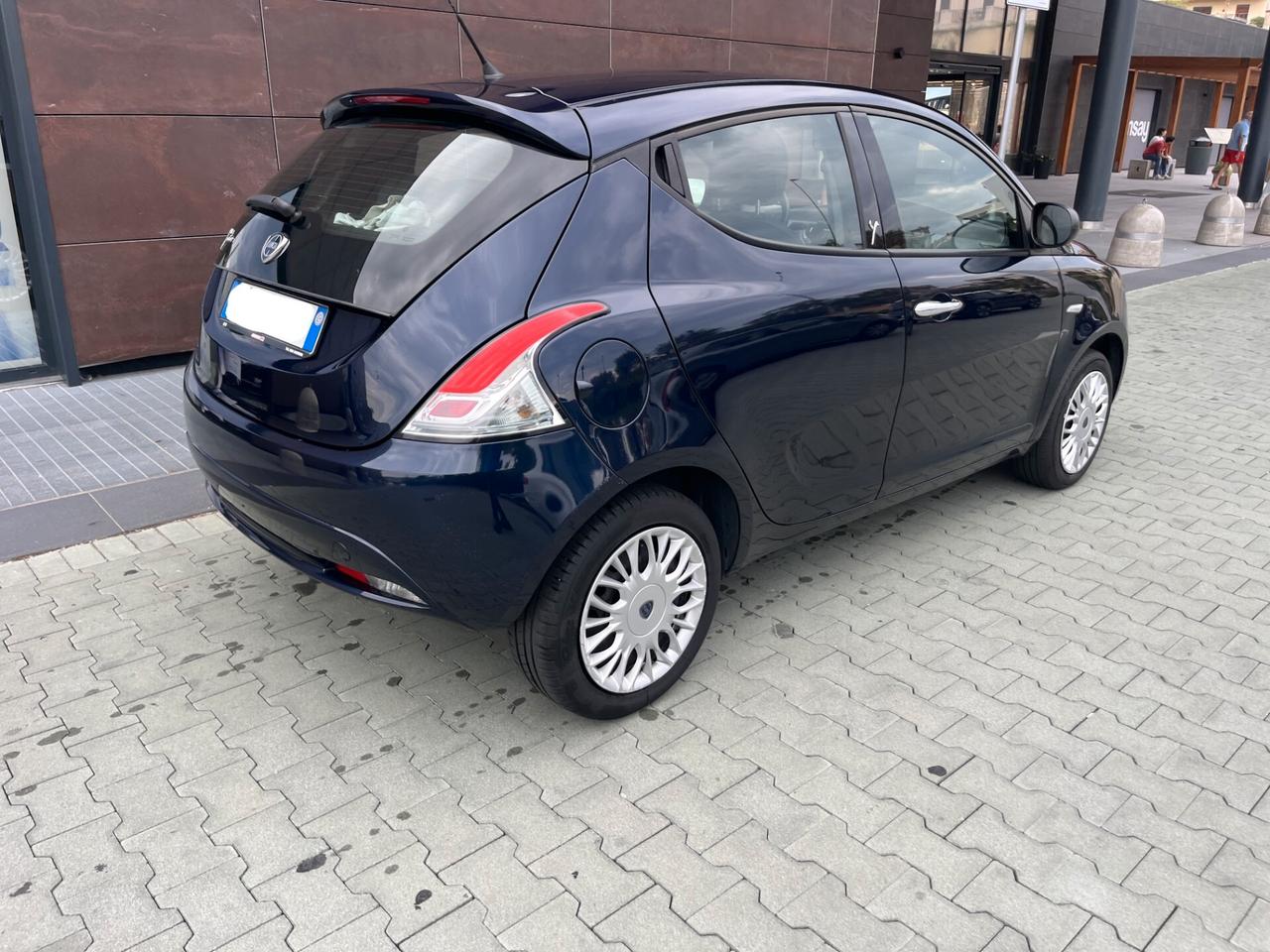 Lancia Ypsilon 1.2 69 cv Silver solo 30.000 km