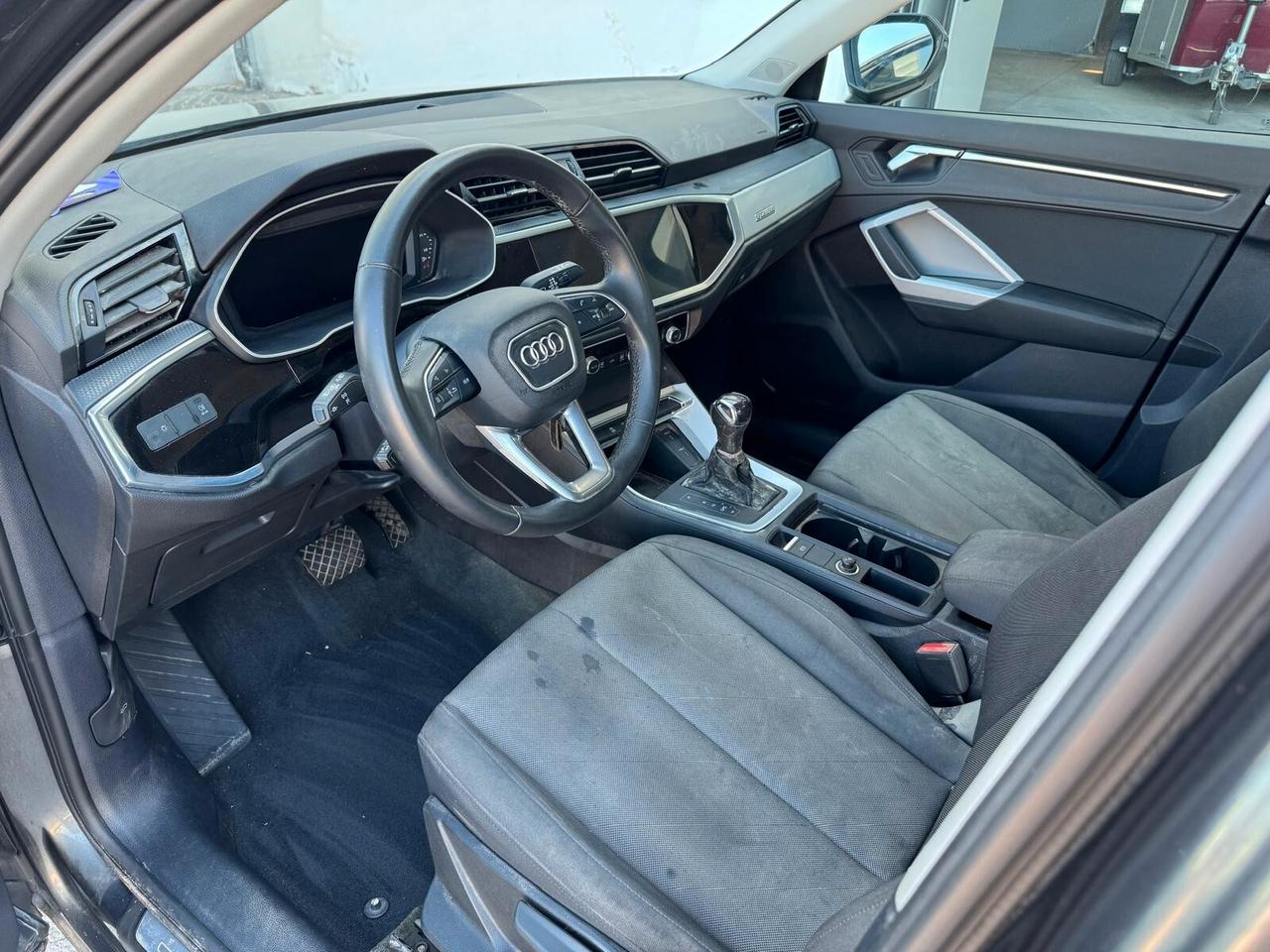 Audi Q3 40 2.0 tdi S line 4X4 s-tronic ALLUVIONATA