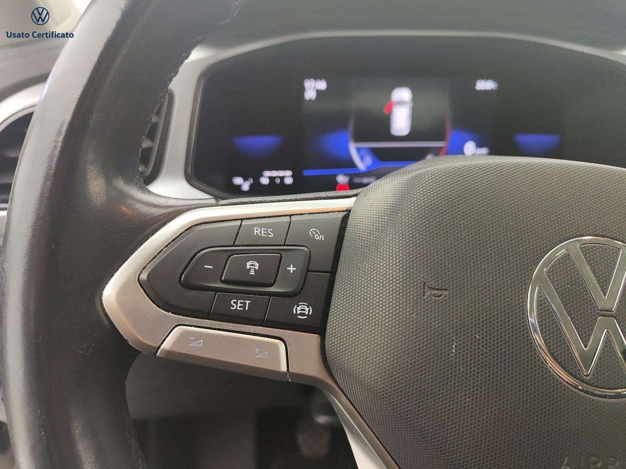 VOLKSWAGEN T-Roc - T-Roc 1.0 TSI Life