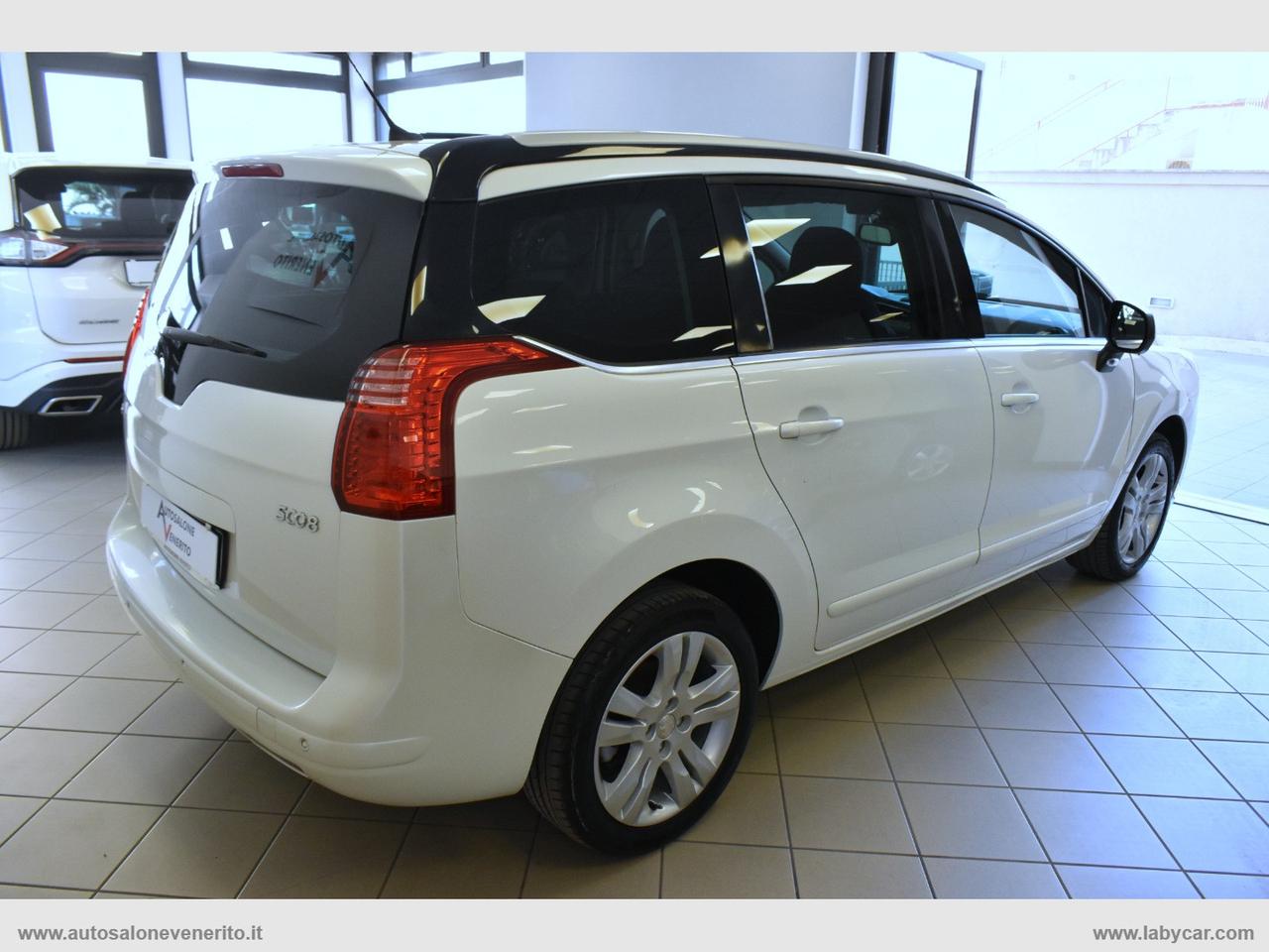 PEUGEOT 5008 BlueHDi 120 S&S Allure