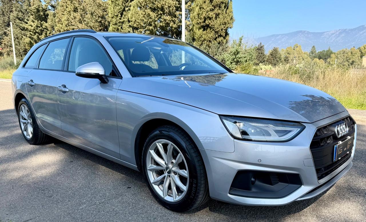 Audi A4 Avant 35 TDI/163 CV S tronic Business Advanced