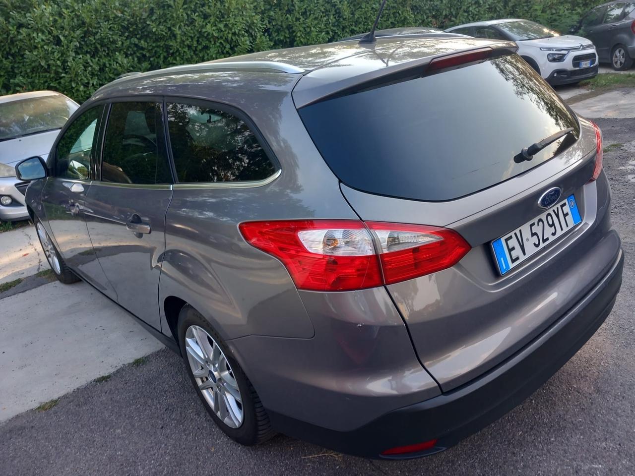Ford Focus 1.6 120 CV GPL SW Titanium