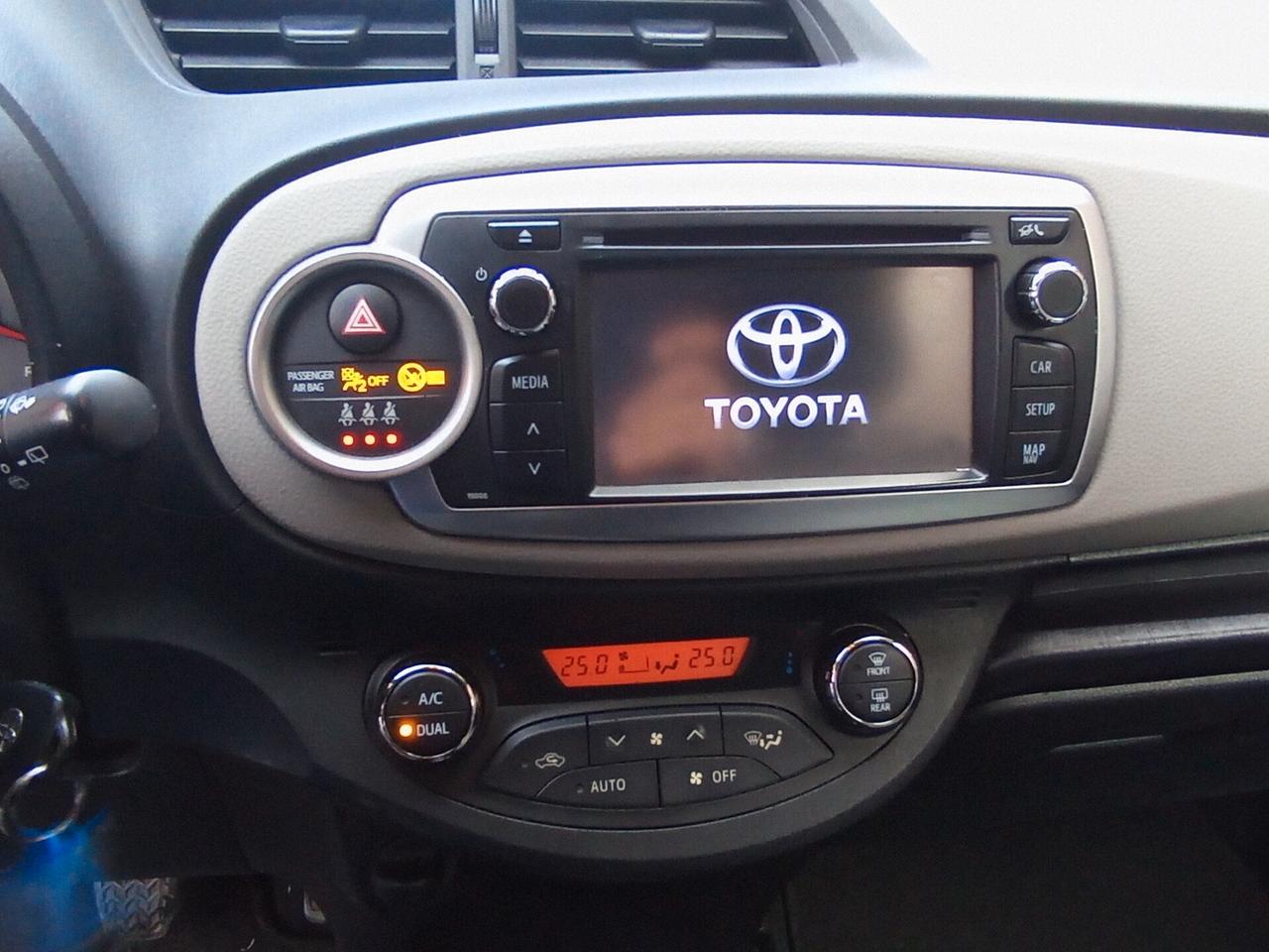 Toyota Yaris 1.0 Lounge offerta del mese