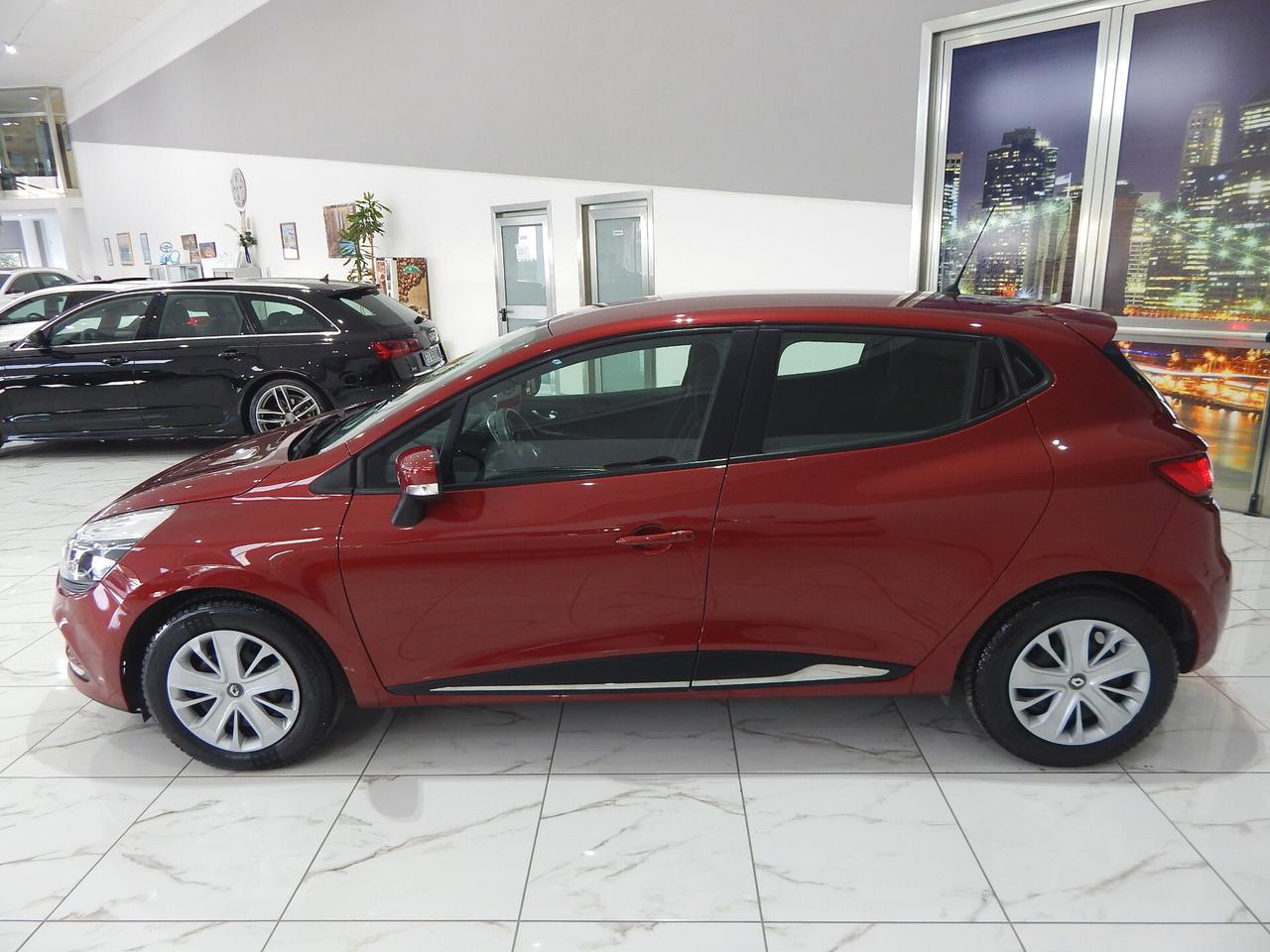 Renault Clio 1.5 dci Energy Business 90cv NAVIGATORE-PARK-LED