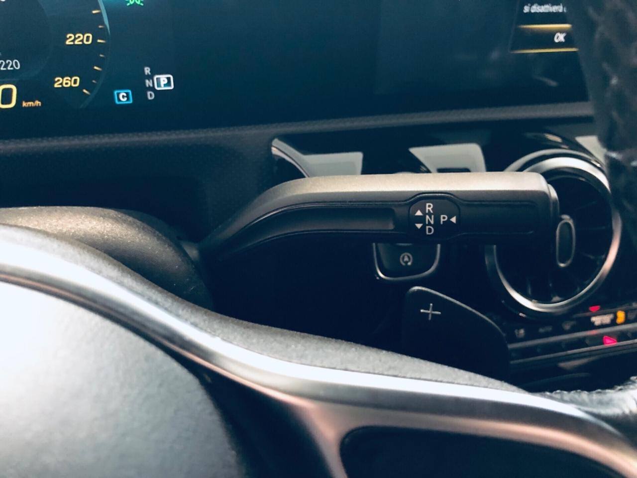Mercedes-benz CLA 2.0 180 d Automatic Shooting BRA