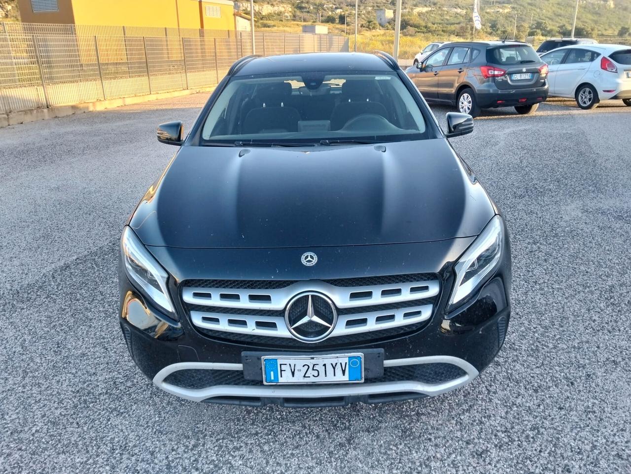 Mercedes-benz GLA 200 d Automatic Premium
