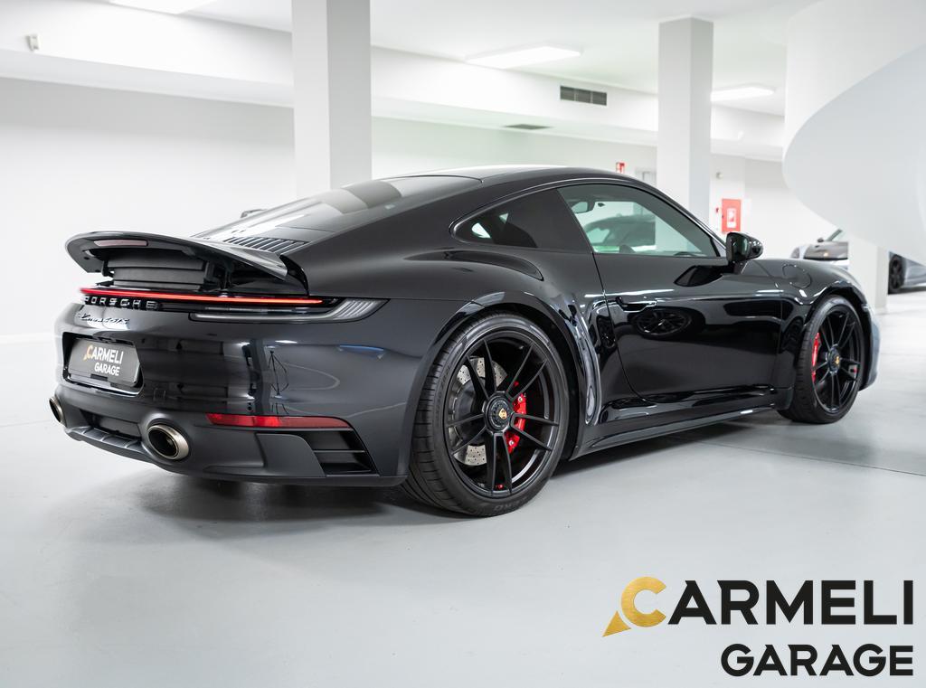 Porsche 911 992 4 GTS
