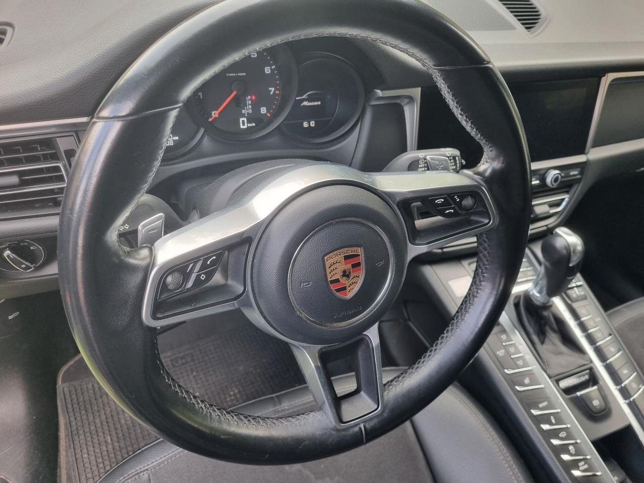 Porsche Macan 2.0 245CV TETTUCCIO APRIBILE