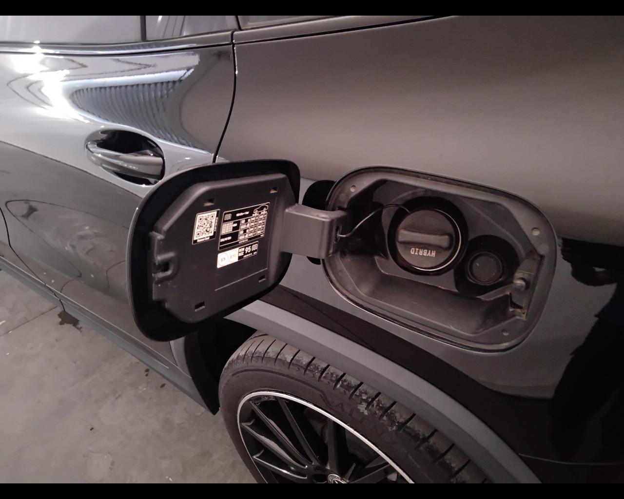 Mercedes-Benz GLA-H247 2020 - GLA 250 e phev (eq-power) Premium auto