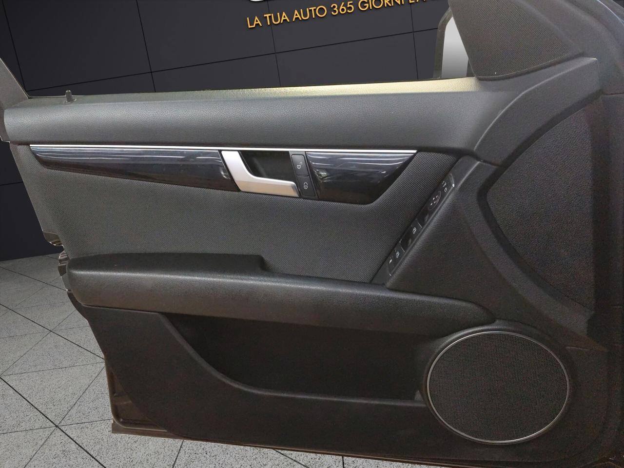 MERCEDES Classe C (W/S204) C 200 CDI S.W. Blu...