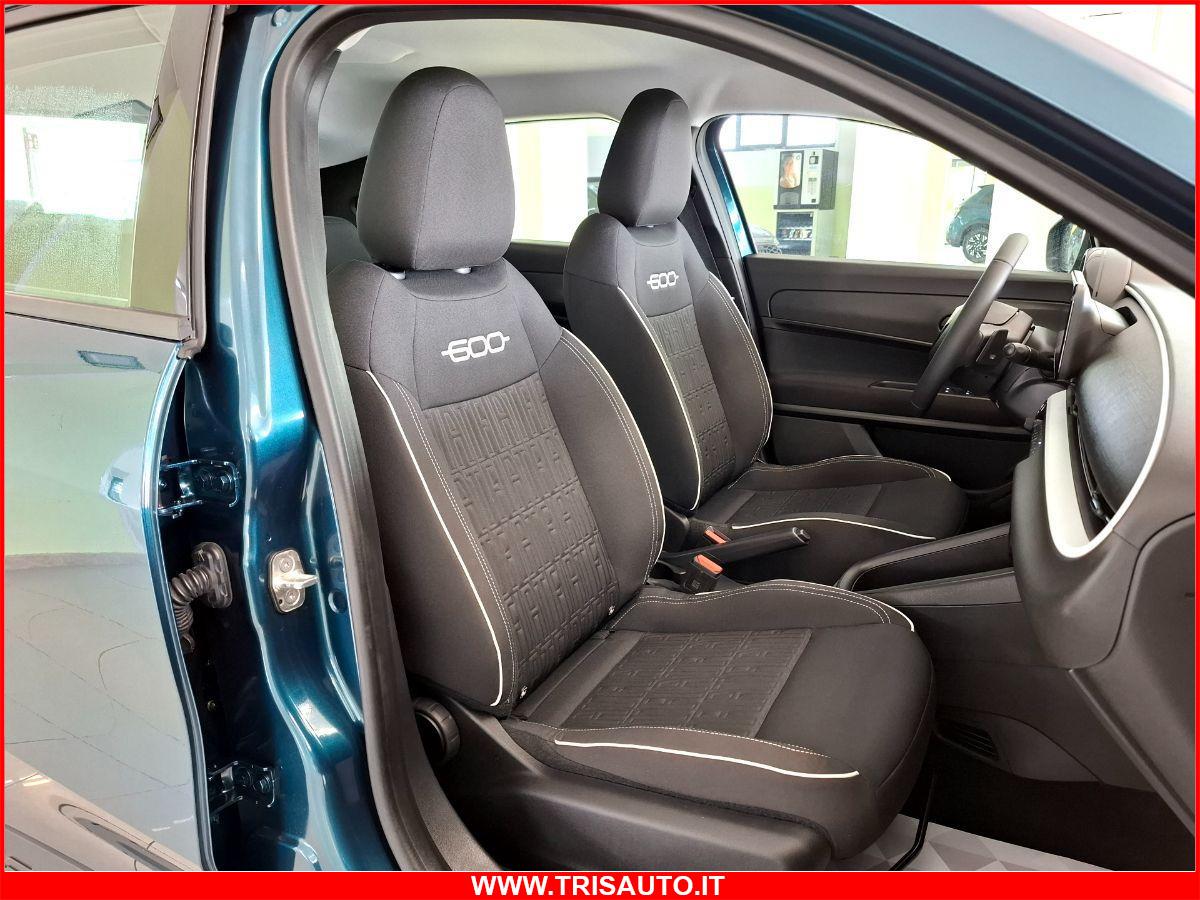 FIAT 600 1.2T MHEV DCT POP NEOPATENTATI (FARI LED)