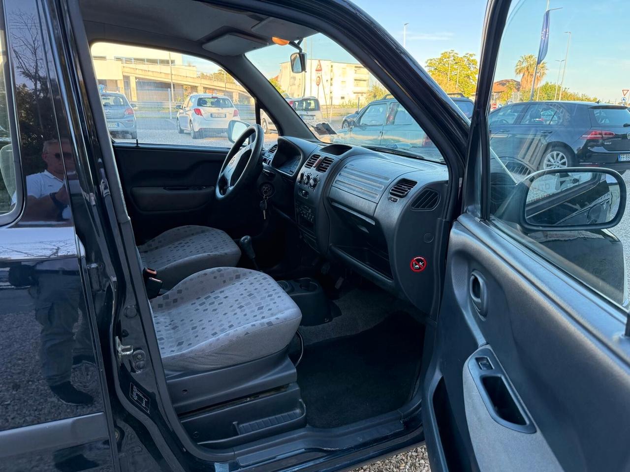 Opel Agila 1.0 12V Cosmo