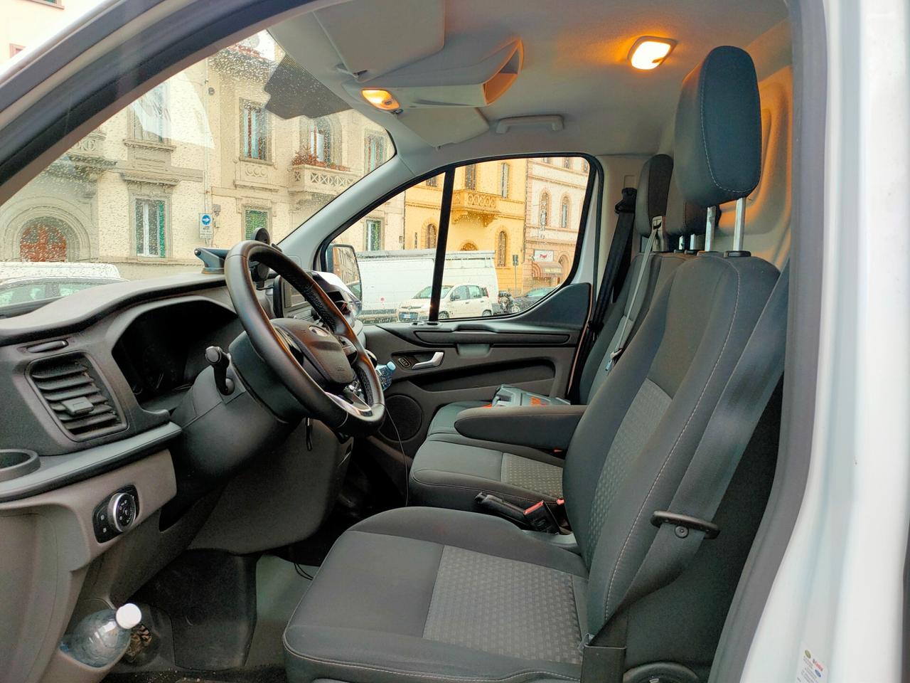 Ford Transit Custom 2.0 EcoBlue Hybrid 130 PC