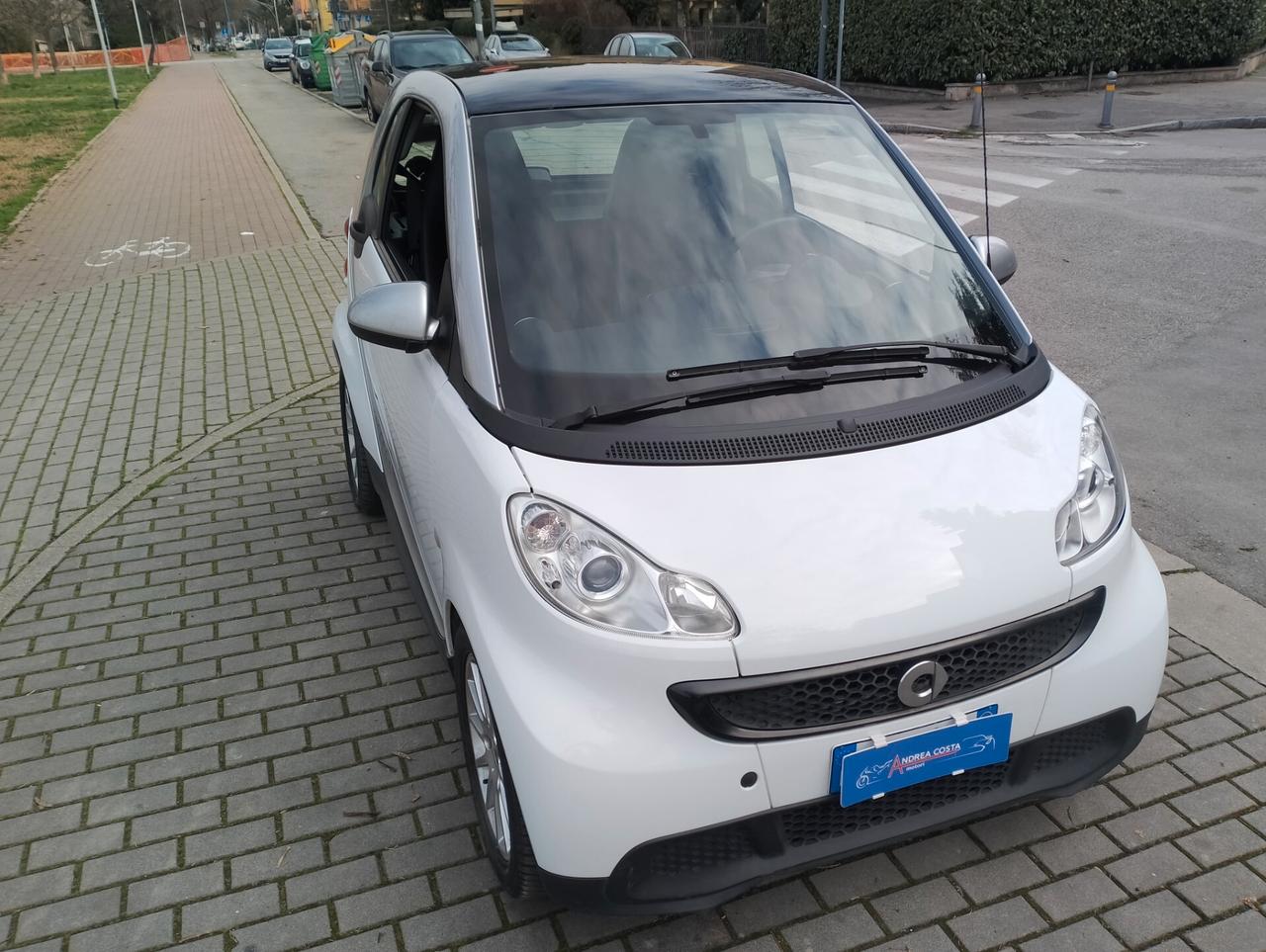 Smart ForTwo 1000 45 kW MHD coupé pure