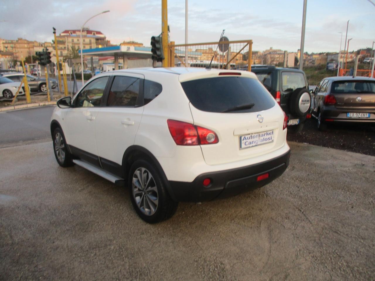 Nissan Qashqai 1.5 dCi N-TEC FULL OPT (NAVI)