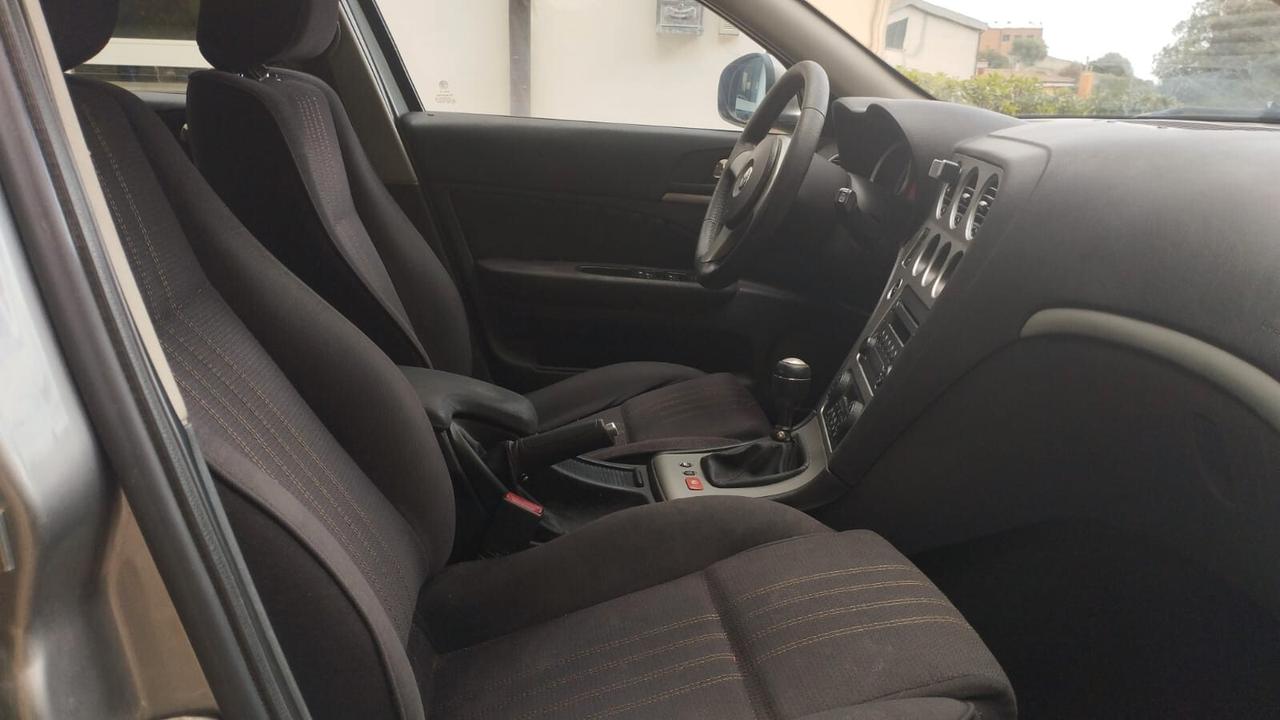 Alfa Romeo 159 1.9 JTDm 16V Distinctive