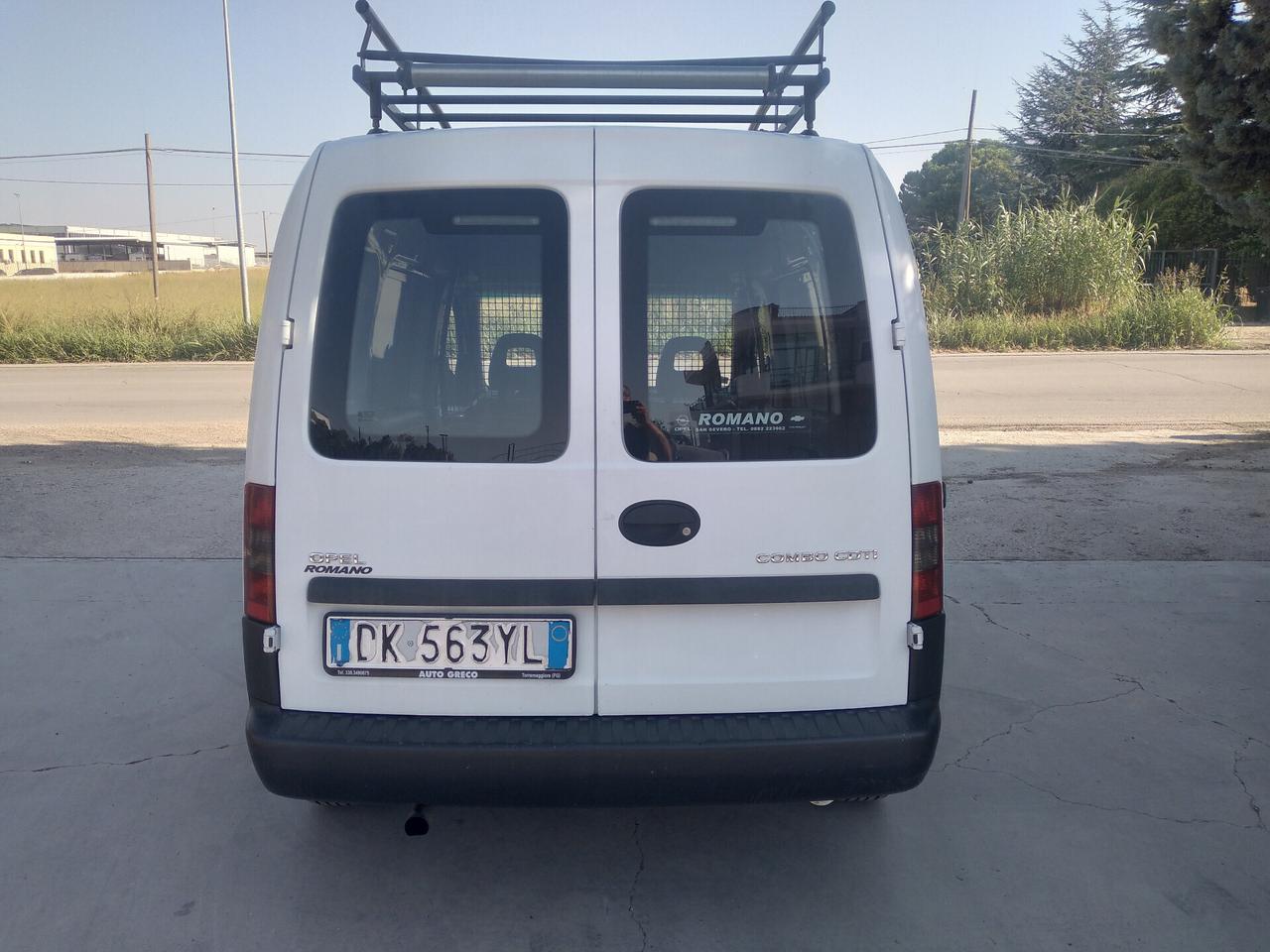 Opel Combo 1.3 CDTI 75CV