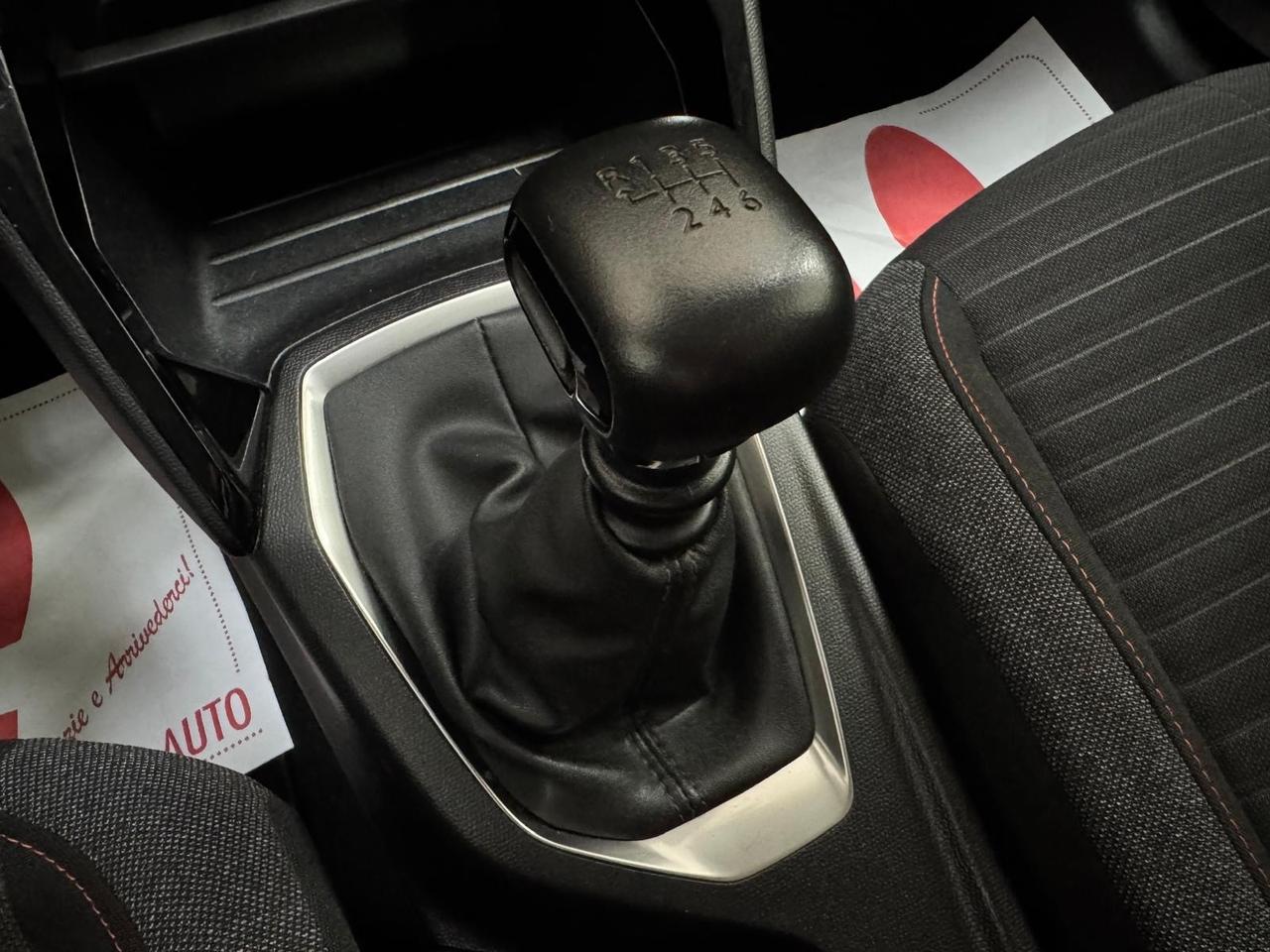 Peugeot 208 1.5cc diesel/ 2022/ 100cv/ FULL LED