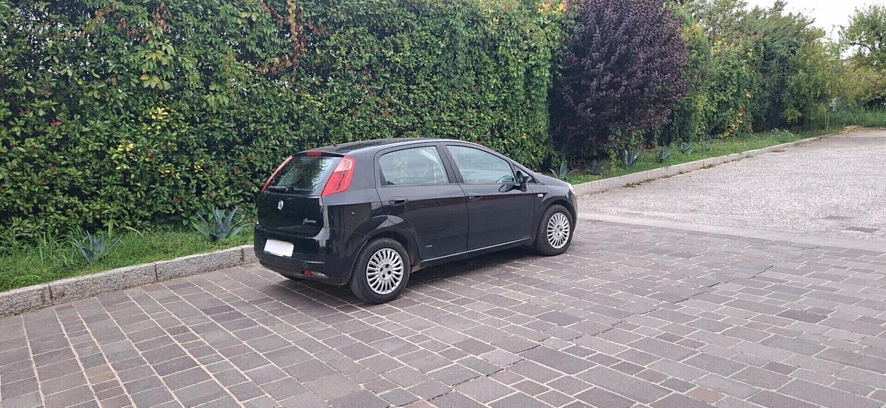 GRANDE PUNTO 1.4 ACTIVE CON GPL X NEOPATENTATI