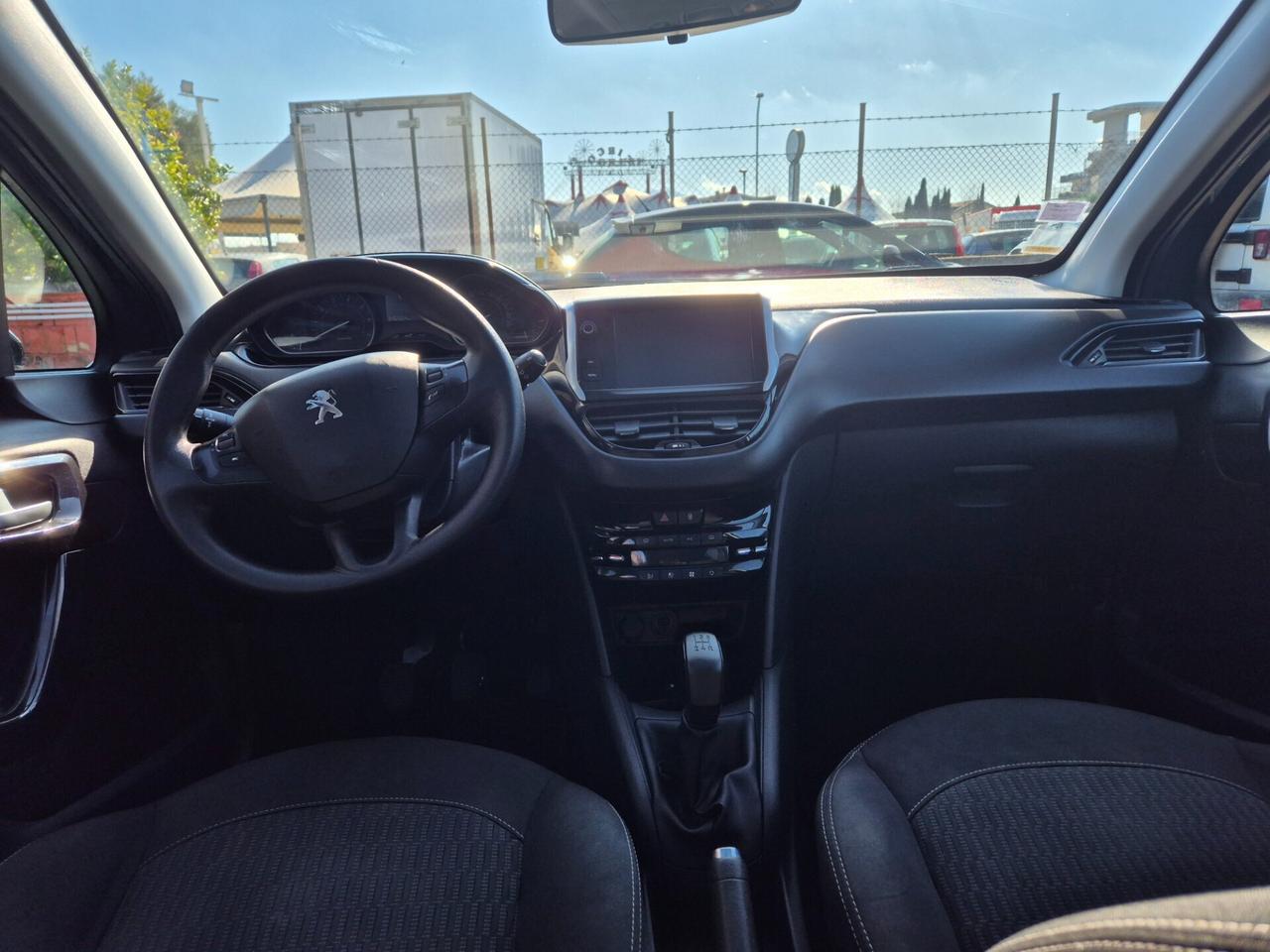 Peugeot 208 PureTech 82 5 porte Allure