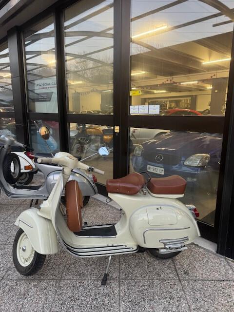 Piaggio Vespa 150 GL Targa Originale