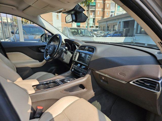 JAGUAR F-Pace 2.0 D 180 CV AWD aut.