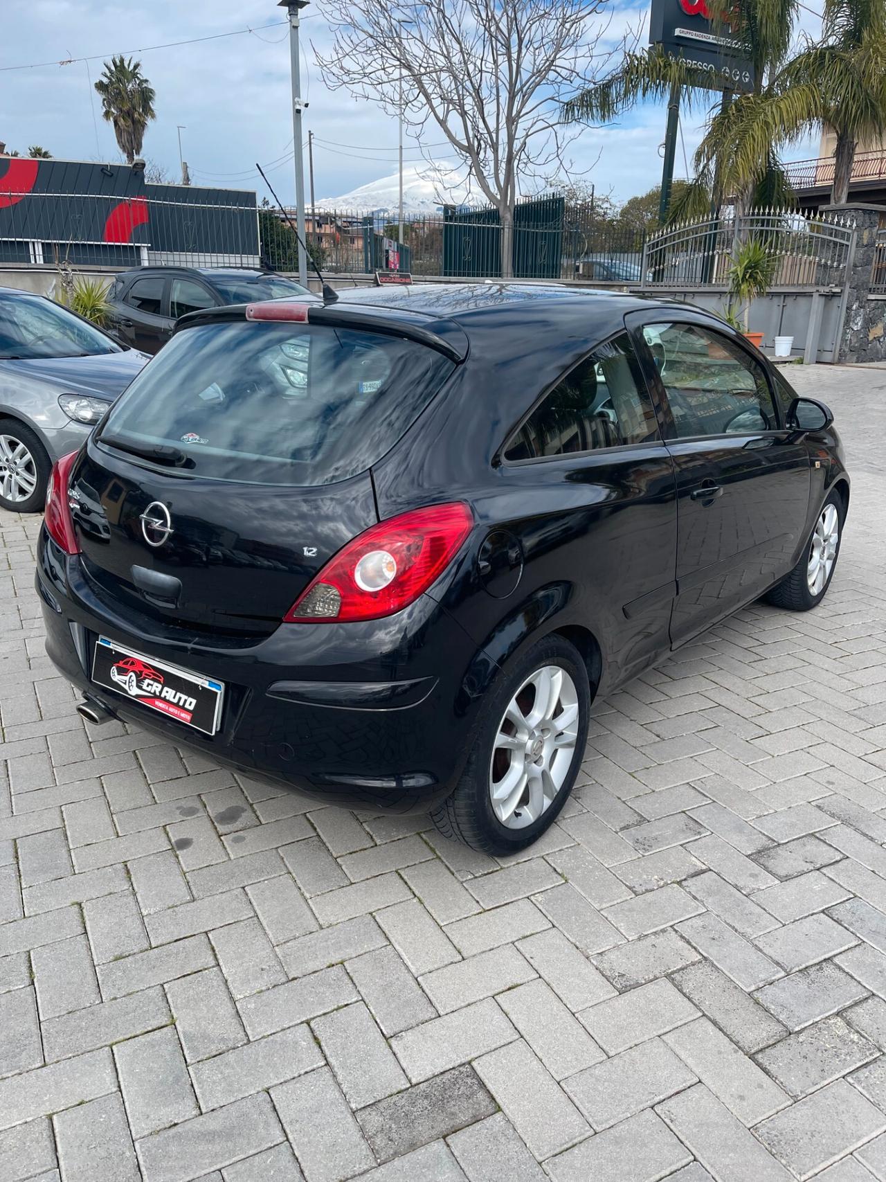 Opel Corsa 1.2 Sport
