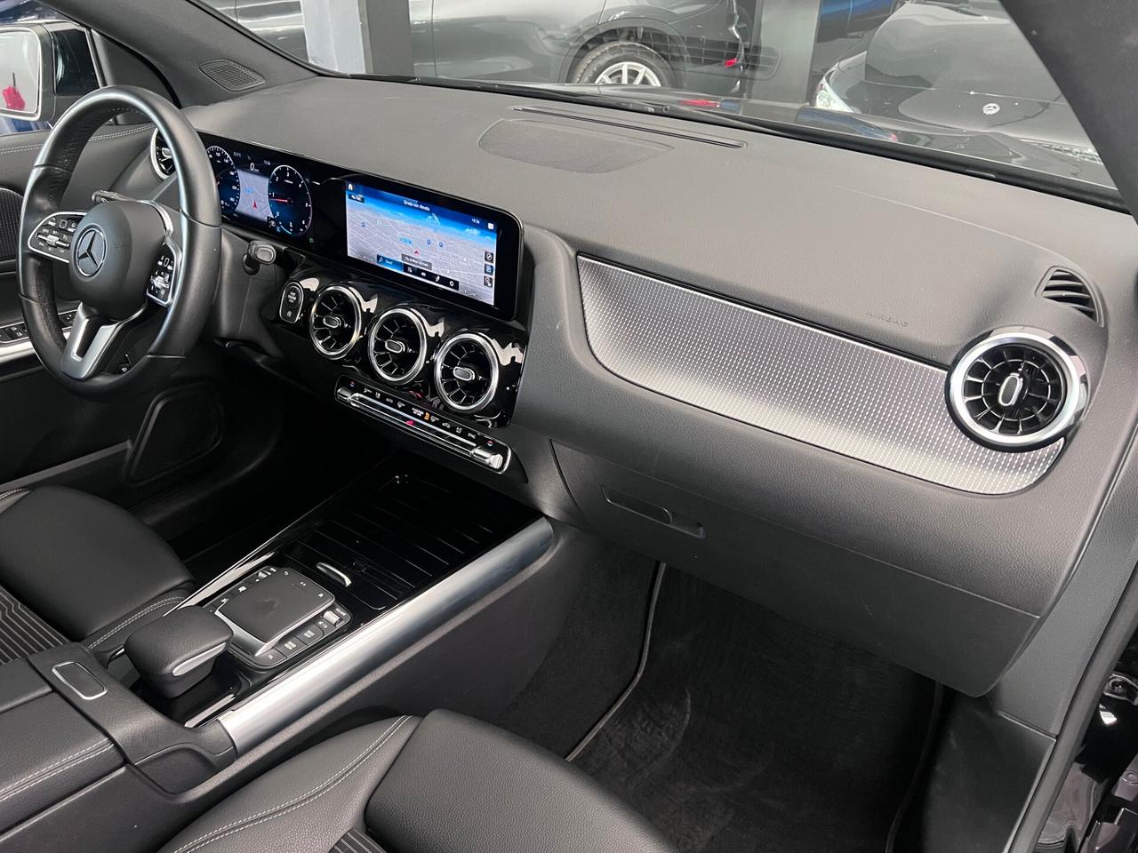 Mercedes-benz GLA 180 d 115cv Sport Plus auto NIGHT VIRTUAL/LED/18; PERFETTA