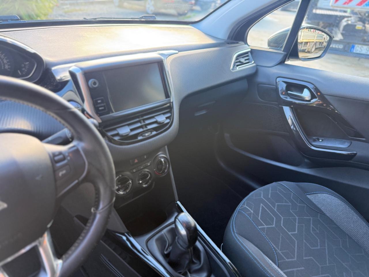 Peugeot 2008 82cv S&S Signature