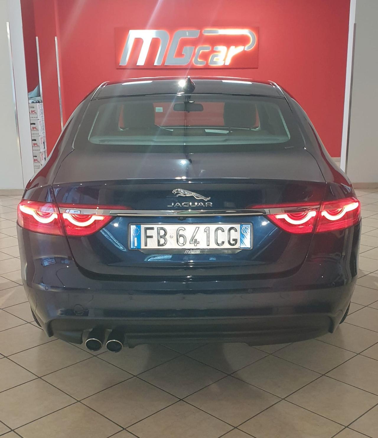 Jaguar XF 2.0 D 180 CV aut. Prestige