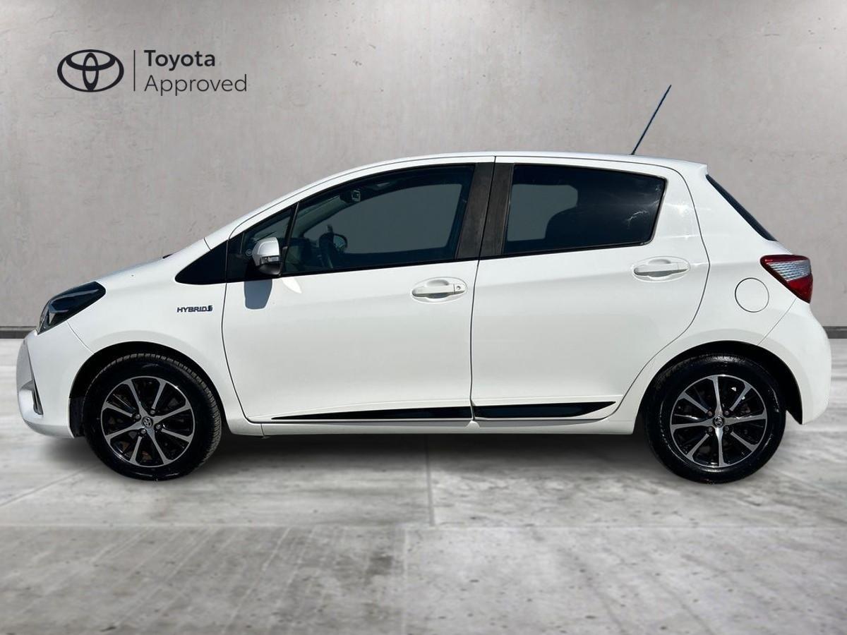 TOYOTA Yaris 3ª serie - Yaris 1.5 Hybrid 5 porte Active
