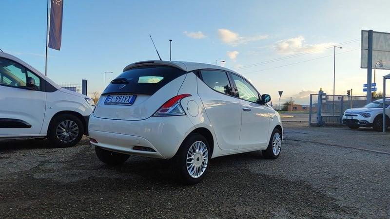 Lancia Ypsilon Ypsilon 1.2 69 CV 5 porte Silver