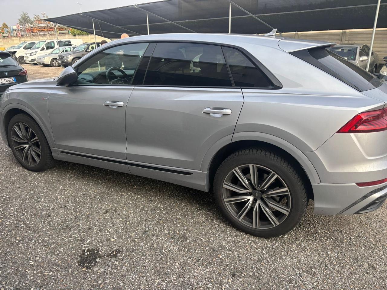 Audi Q8 50 TDI 286 CV quattro tiptronic S-line